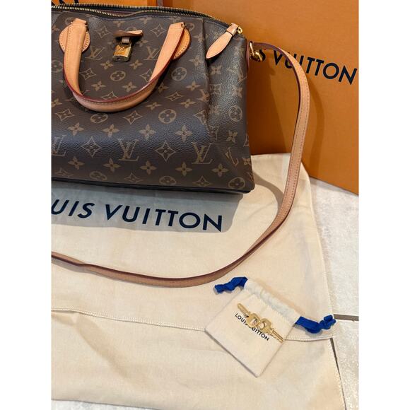 Louis Vuitton Rivoli Monogram Bag with Key $1830 and Original Packaging M44546 - Picture 4 of 9